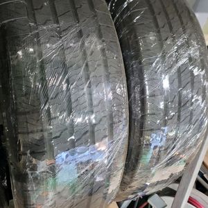 255/65R18 타이어 99.9% 2짝팝니다. 이미지