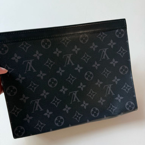루이비통 모노그램 남성 클러치백 이미지