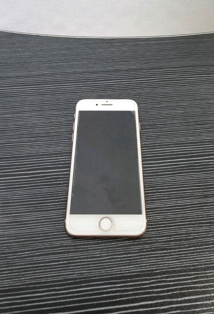 아이폰 8 64GB 골드--0