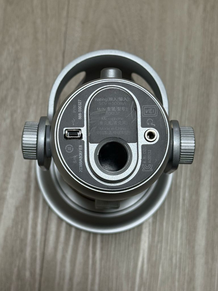 블루예티 USB 마이크 이미지