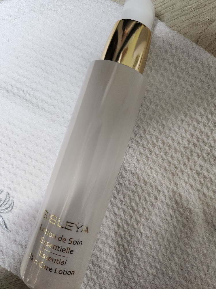 새상품.시슬리아 에센셜 스킨케어로션--1