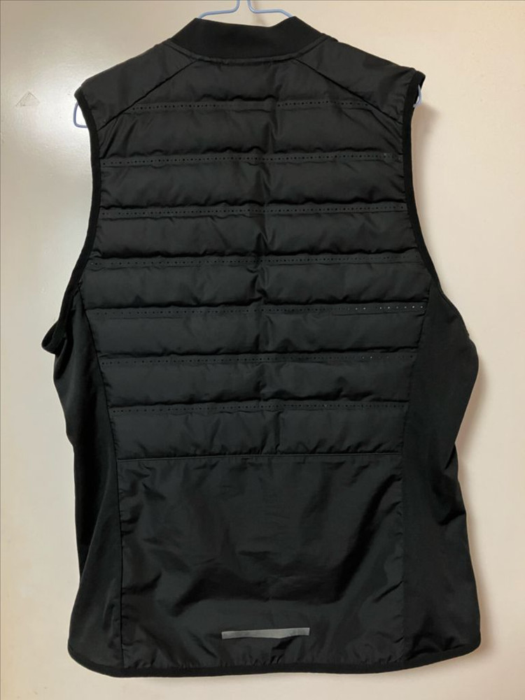 나이키 에어로로프트 베스트--1