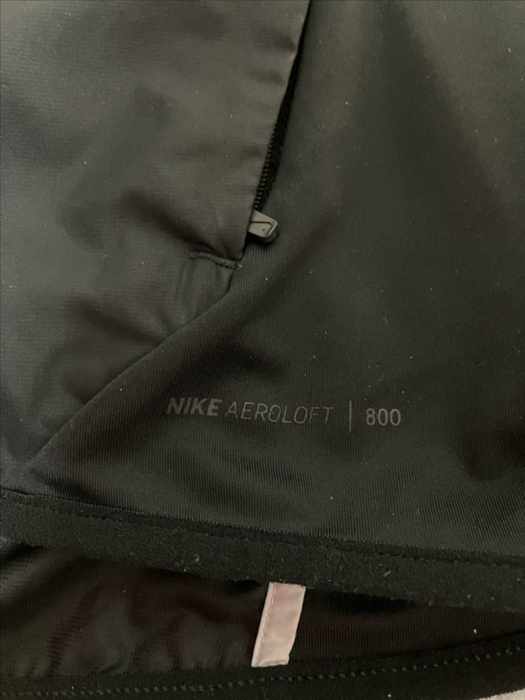 나이키 에어로로프트 베스트--2