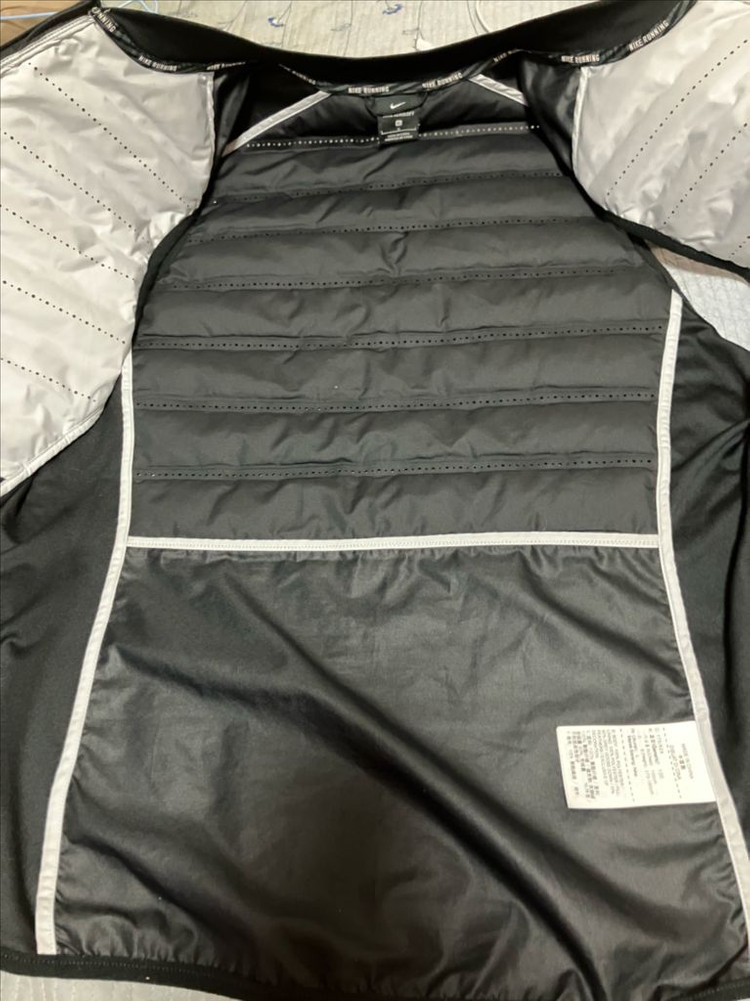 나이키 에어로로프트 베스트--4