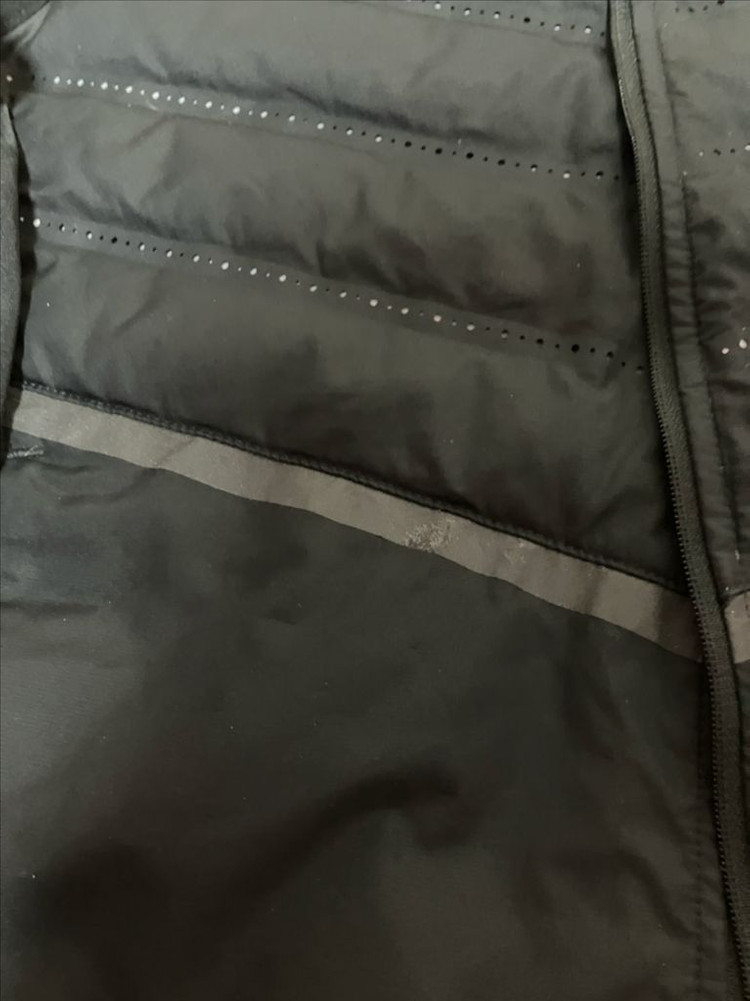 나이키 에어로로프트 베스트--7