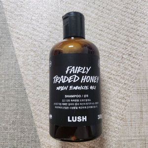 (새제품)러쉬 페얼리 트레이디드 허니 샴푸 300g 꿀샴푸