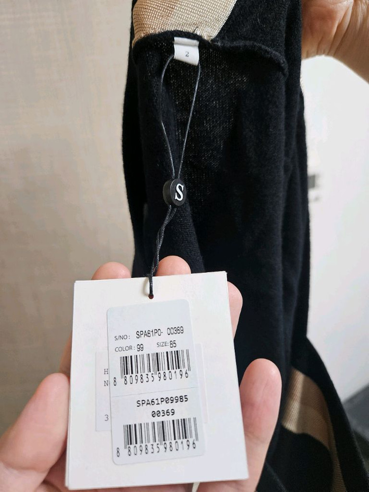 [산드로] *새상품* 브이넥 니트--6