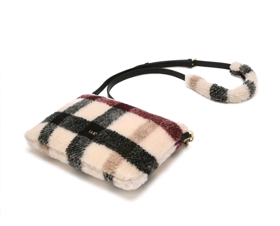 닥스 체크 에코퍼 클러치겸 크로스 새상품--5