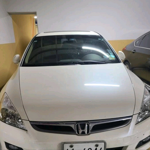 혼다 어코드 VII 3.0 중형 세단