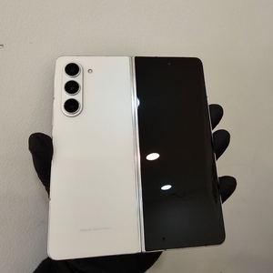 갤럭시Z폴드5 256기가 크림 (무잔상) / 1219