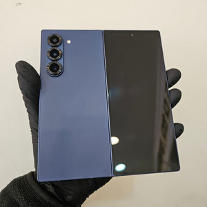 갤럭시Z폴드6 256기가 네이비 (S급) / 1220