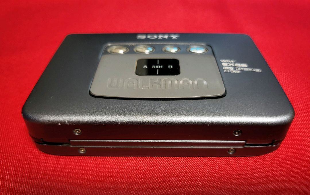 소니워크맨 WM-EX88 티타늄실버 정상작동품--5