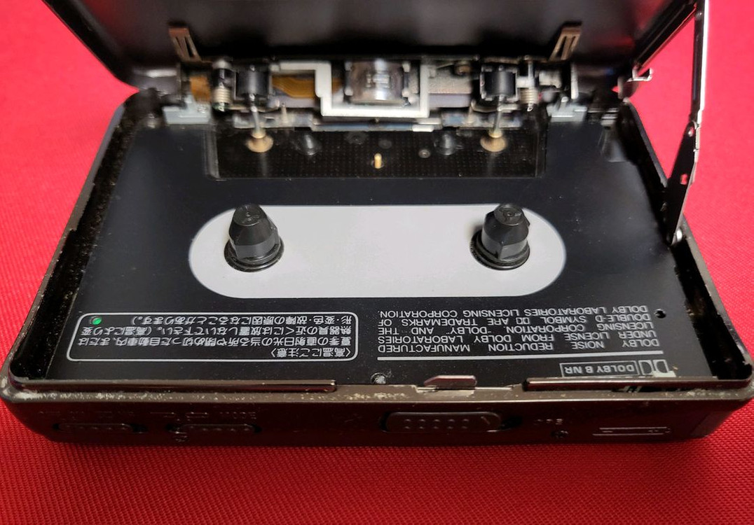 소니워크맨 WM-EX88 티타늄실버 정상작동품--7