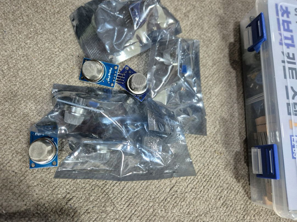 아두이노 우노 R3 초보자키트 스텝1 E2-B3 가스센서 도트 매트릭스 등등 이미지