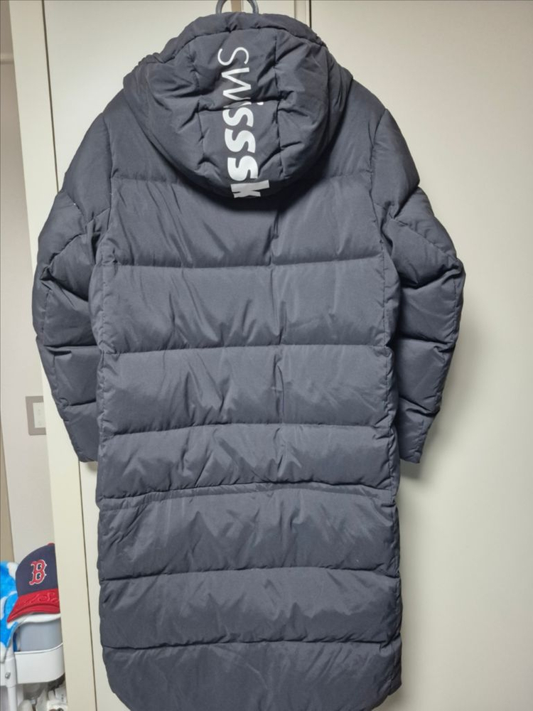 데상트 정품 스위스아우디 스키패딩 오리털 롱패딩 사이즈 100 판매합니다 이미지