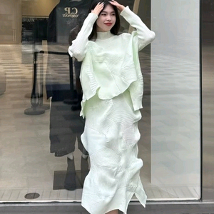 마츠야 한정)이세이미야케 코네코네 탑 &해칭 스커트,플리츠플리즈