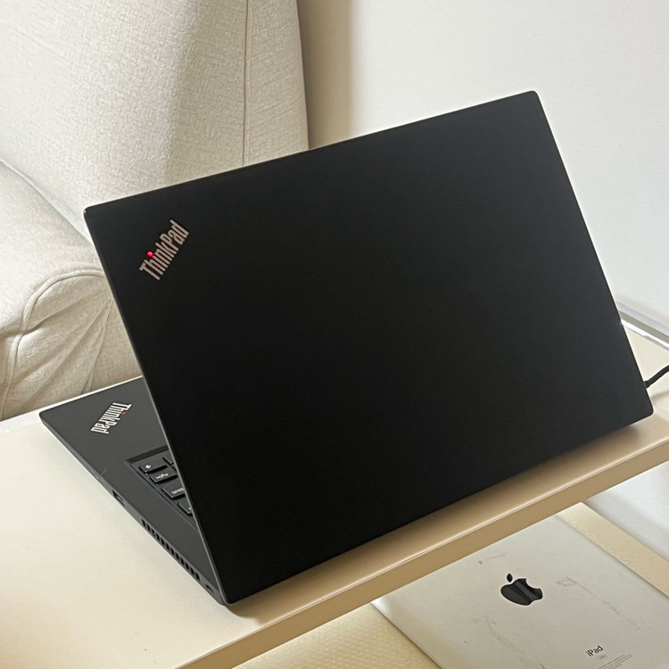 레노버 T480S 노트북 i7-8650U 이미지