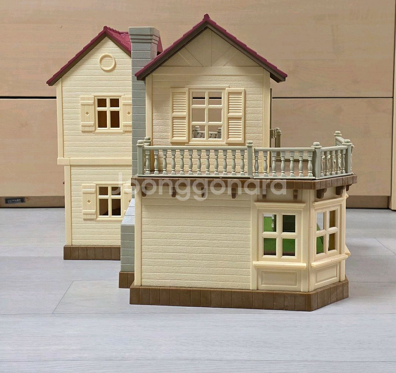 실바니안 불들어오는 2층집--1