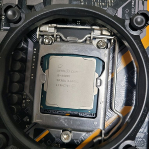 8600k,z370 asus tuf gaming RAM 16G 3200