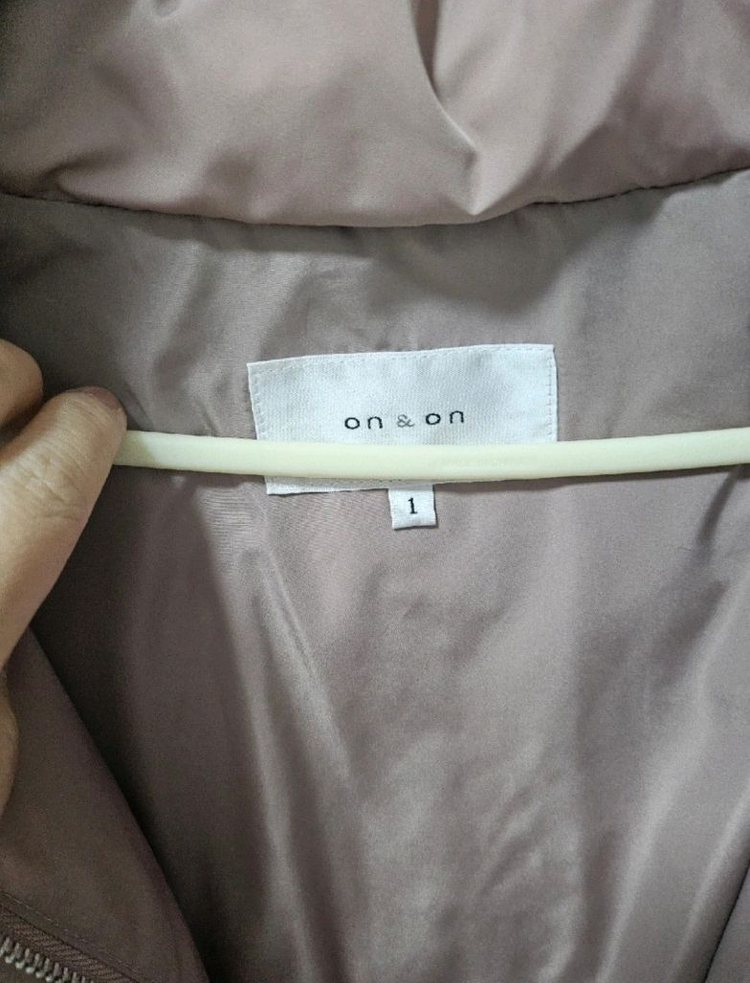 온앤온 여성패딩점퍼 이미지