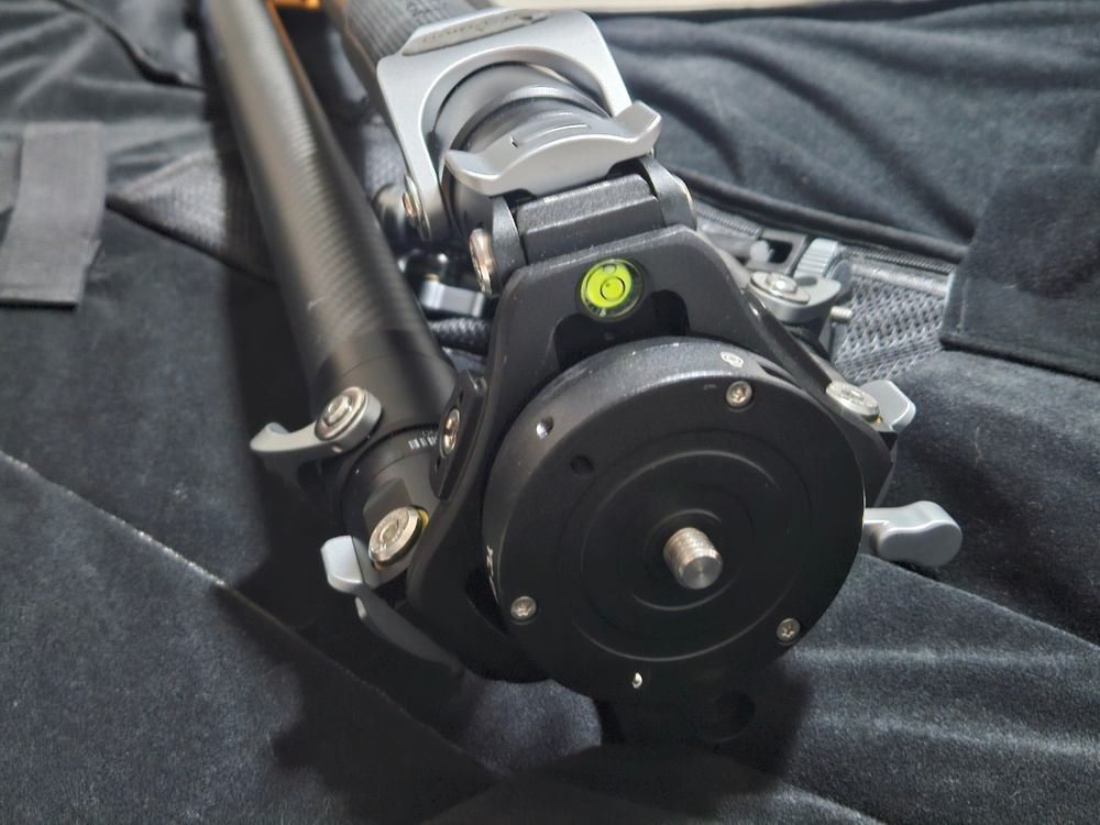 YC Onion 파인타 피크 카본 삼각대--1