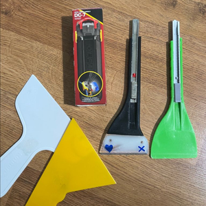 도배용 칼 커터칼 헤라 진우기공 도배칼 휴대용 칼날 처리 수거