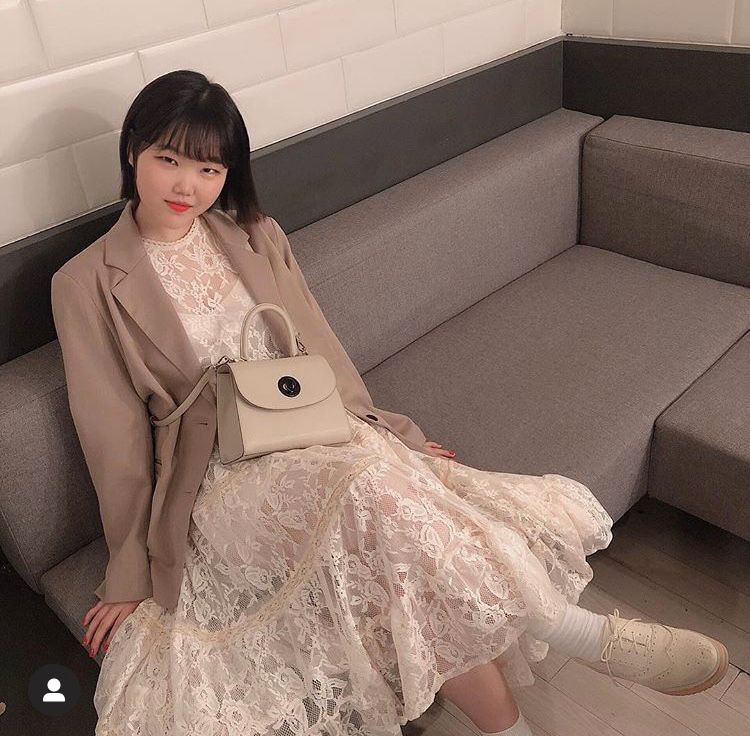 새상품/착샷)자라 레이스 롱 원피스 크림/연베이지 스몰S (정가7.9)--1