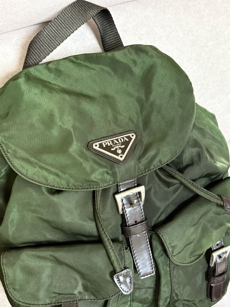 프라다 포코노 나일론 백팩 카키 스몰 이미지