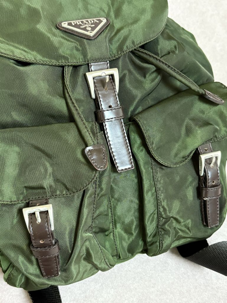 프라다 포코노 나일론 백팩 카키 스몰 이미지