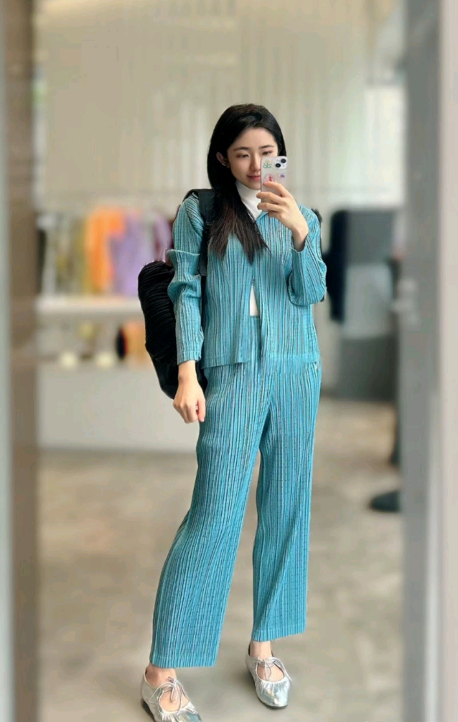 플리츠플리즈 스타더스트 후드 집업 자켓~--5