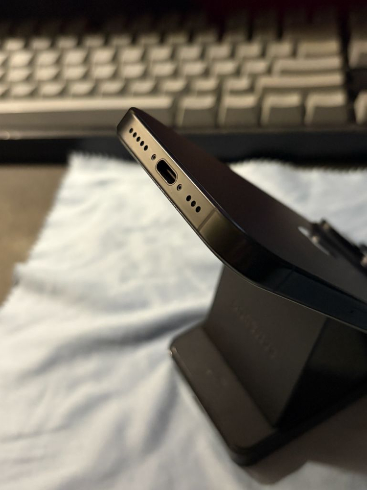 아이폰 16프로--6