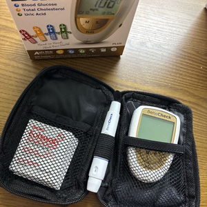 베네책 배네책 요산측정기 콜레스테롤측정기