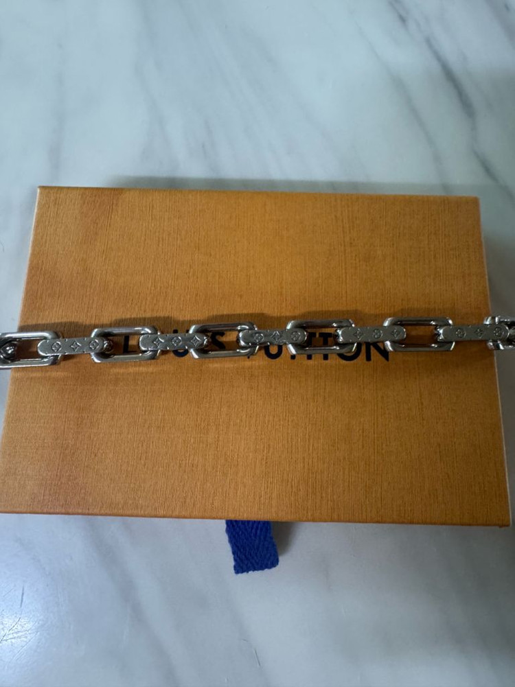 루이비통 버질아블로 체인 팔찌 이미지