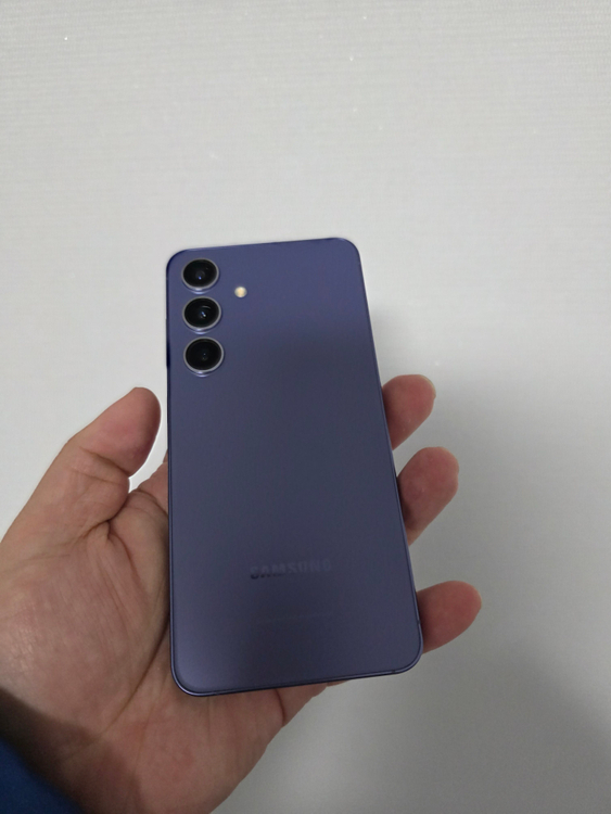 갤럭시 S24 코발트 바이올렛 256기가 SS급 팔아요~--1