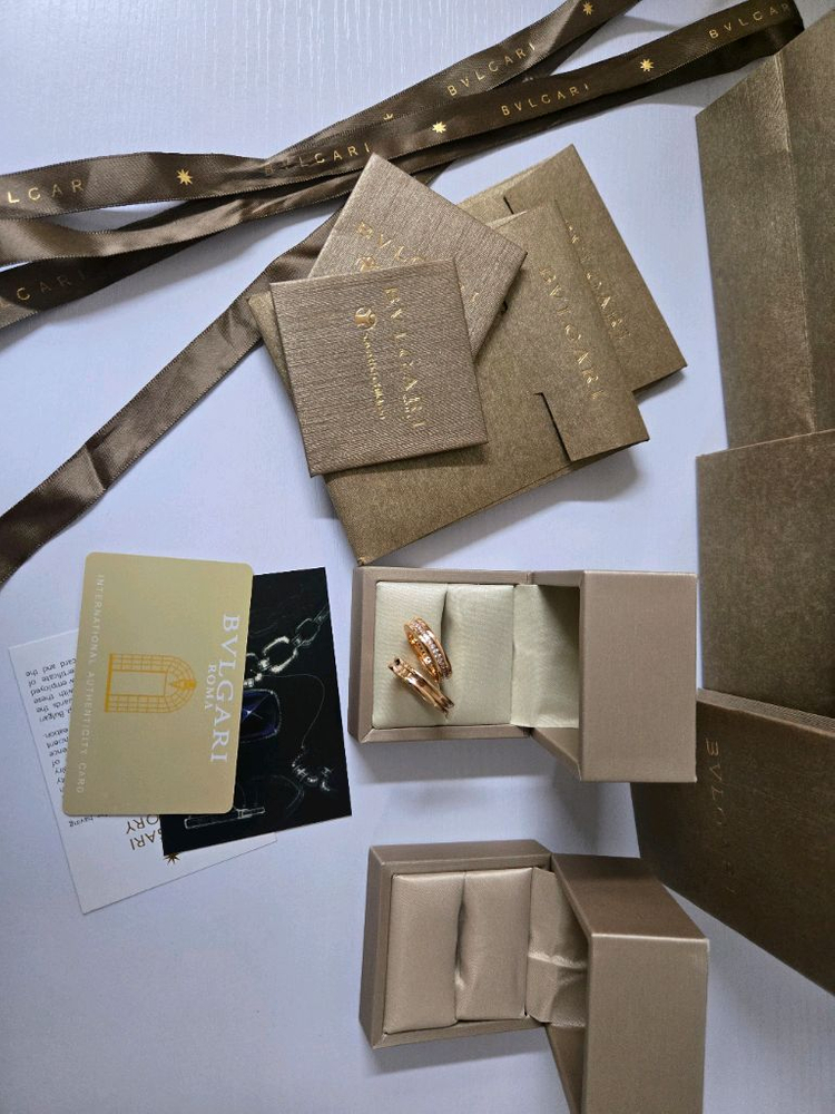 불가리 비제로원 1밴드 골드 다이아 커플 웨딩밴드 판매해요 이미지