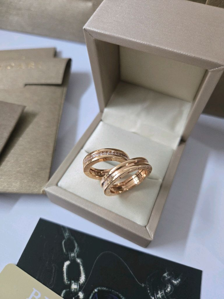 불가리 비제로원 1밴드 골드 다이아 커플 웨딩밴드 판매해요 이미지