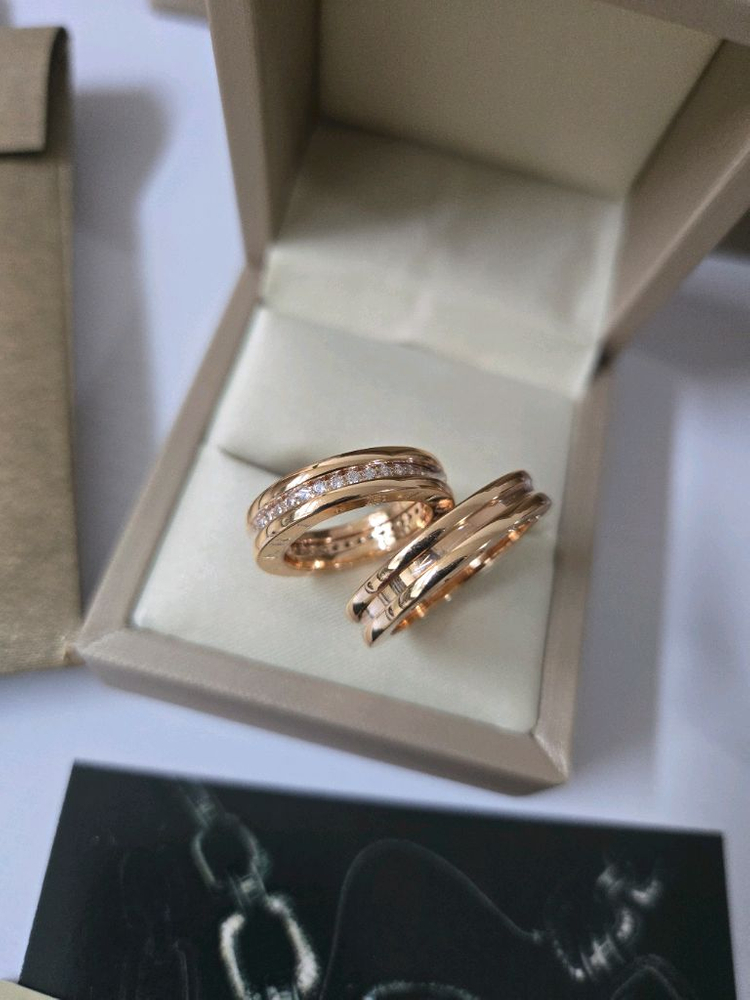 불가리 비제로원 1밴드 골드 다이아 커플 웨딩밴드 판매해요 이미지