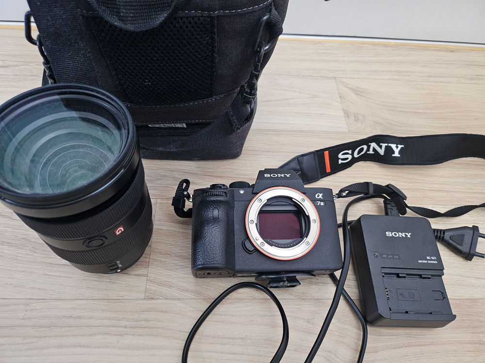 [풀박스/4천컷이하] 소니 A7M3 + 24-70mm F2.8 GM(금계륵)일괄 판매--5