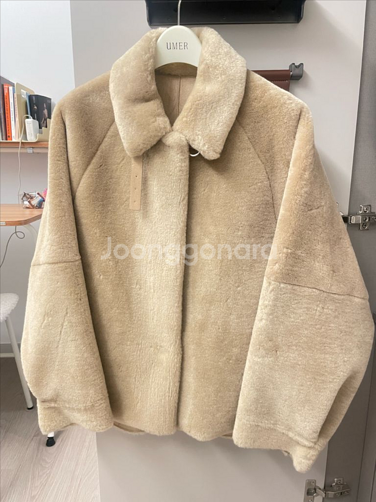 유메르 몰리 무스탕 무드베이지(새상품컨디션)--2