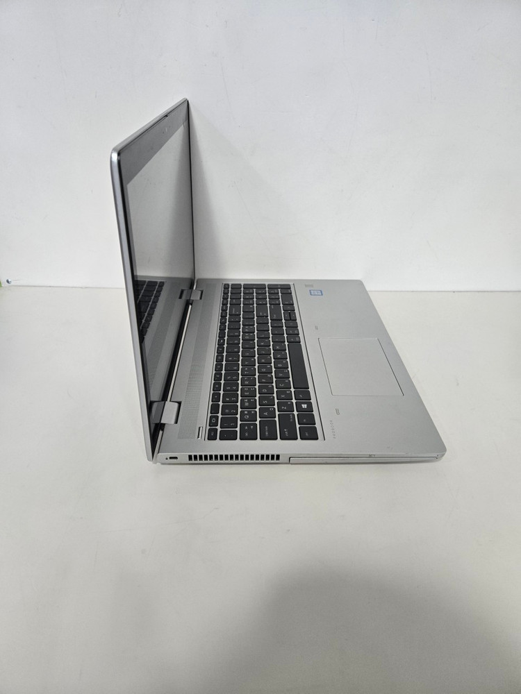 272번 HP 15인치 UHD 사무용 업무용 중고노트북 이미지