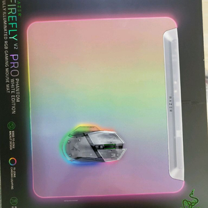 레이저 파이어플라이v2프로 팬텀화이트