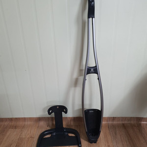 일렉트로룩스 퓨어 Q9 무선청소기 부품용 (직거래만-곤지암)