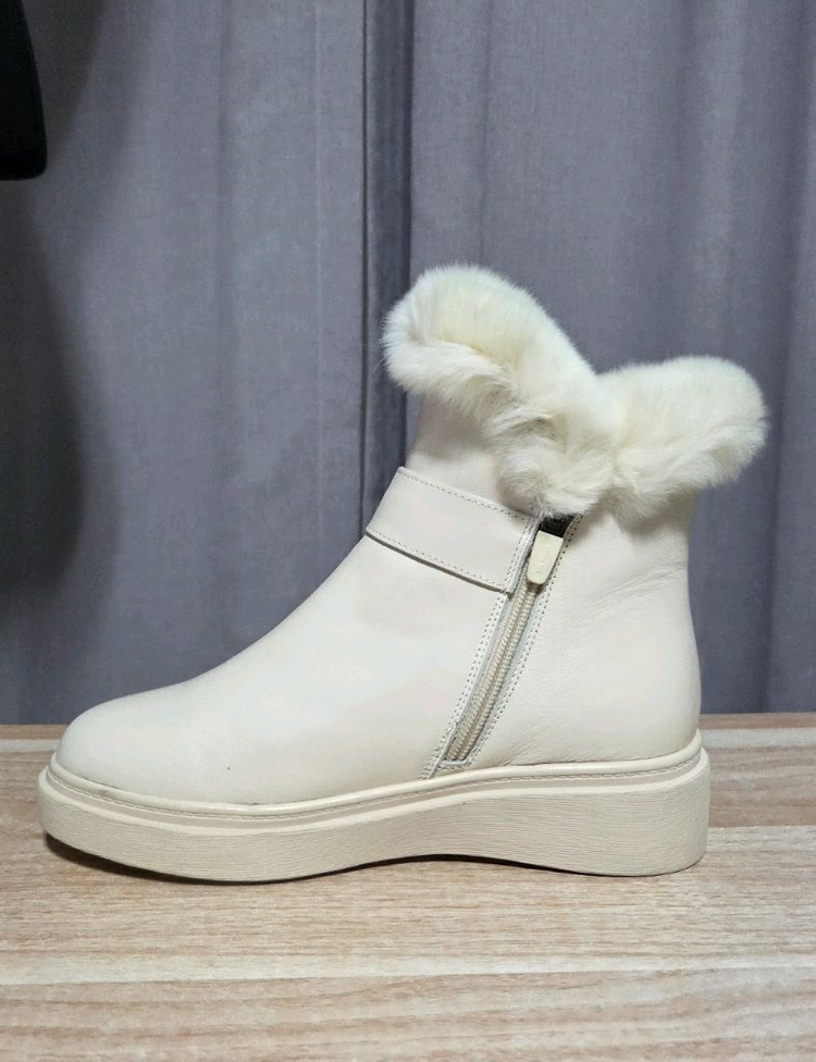 에스콰이어 영에이지 여성용 털앵클부츠 230사이즈 새제품 이미지