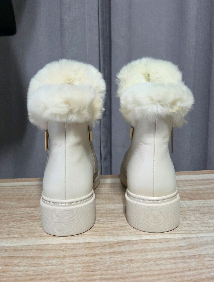 에스콰이어 영에이지 여성용 털앵클부츠 230사이즈 새제품 이미지