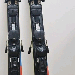 스키플레이트167cm. 스키부츠270ㅡ275 팝니다ㅡ절충가능!