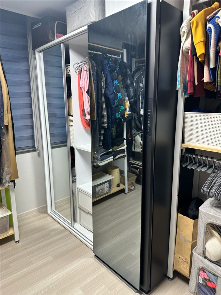 삼성 에어드레서 대용량 크리스탈 미러 의류관리기 이미지