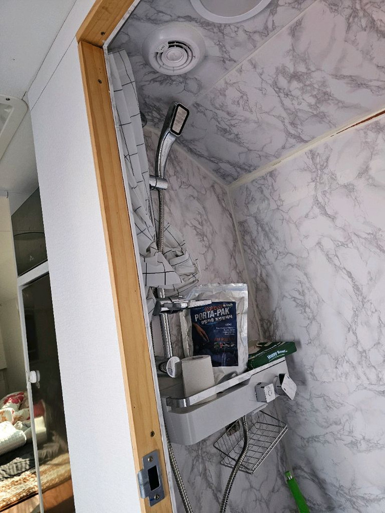 자작카운티캠핑카 팝니다 가성비최고임 이미지