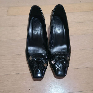정품 토즈(TODS) 블랙 구두 38반(250)