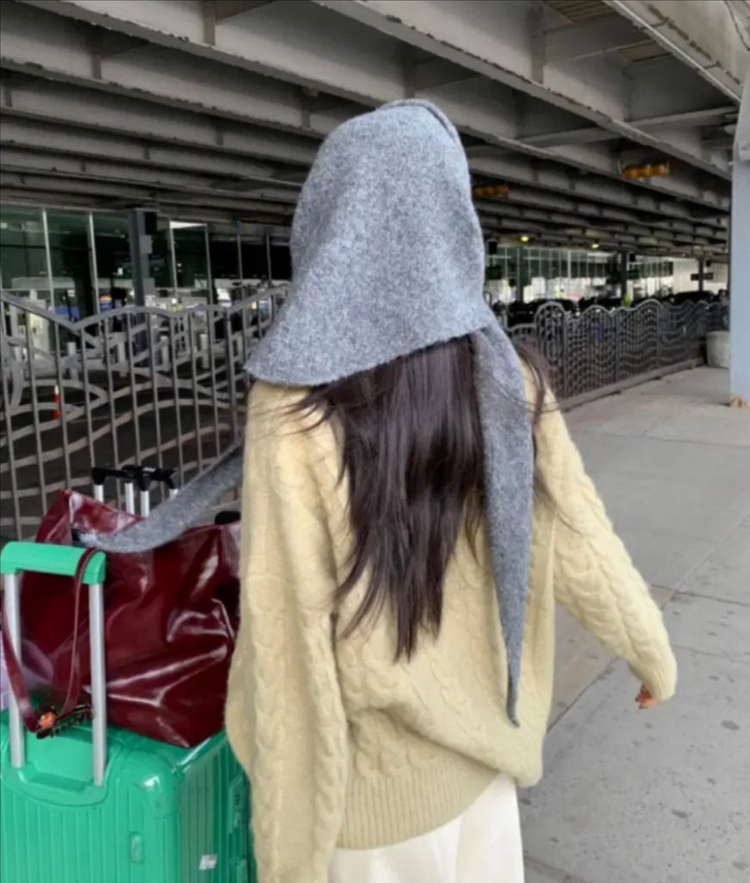 유이니 마크들리 딥뮤즈 조이드비비에 아루드 비애브선트마인디드 미닝아웃 가내스라 윈아웃 메이비베이비 리넨느 어텀 라룸--1