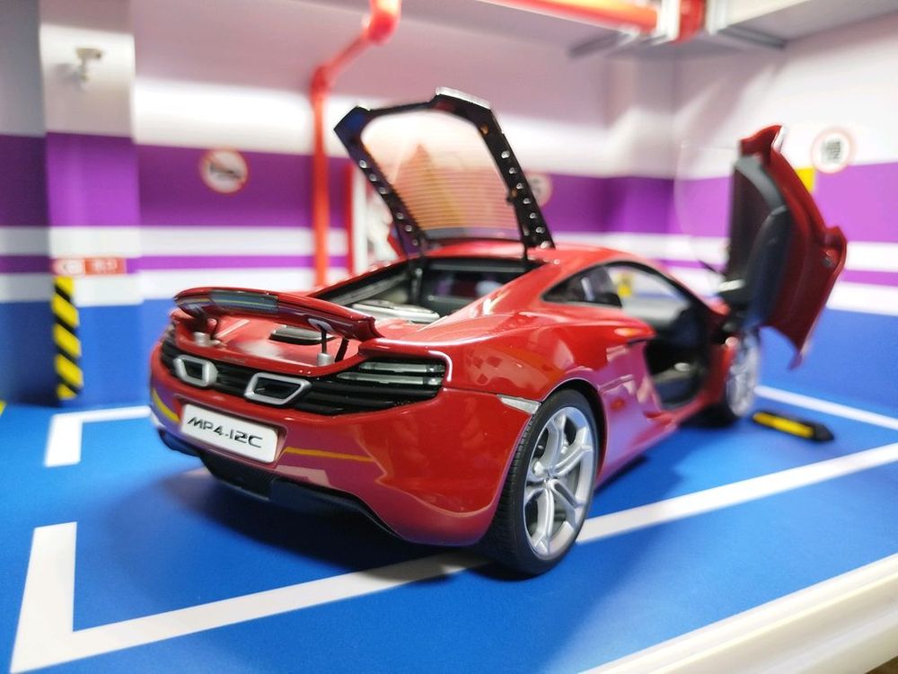 1:18 오토아트 맥라렌 MP4 12C 레드 판매합니다. [오토아트,교쇼,BBR,CMC] 이미지